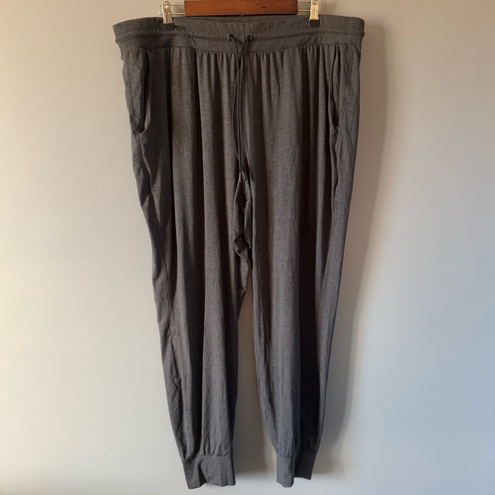 Athleta Uptempo Jogger - Picture 3 of 11